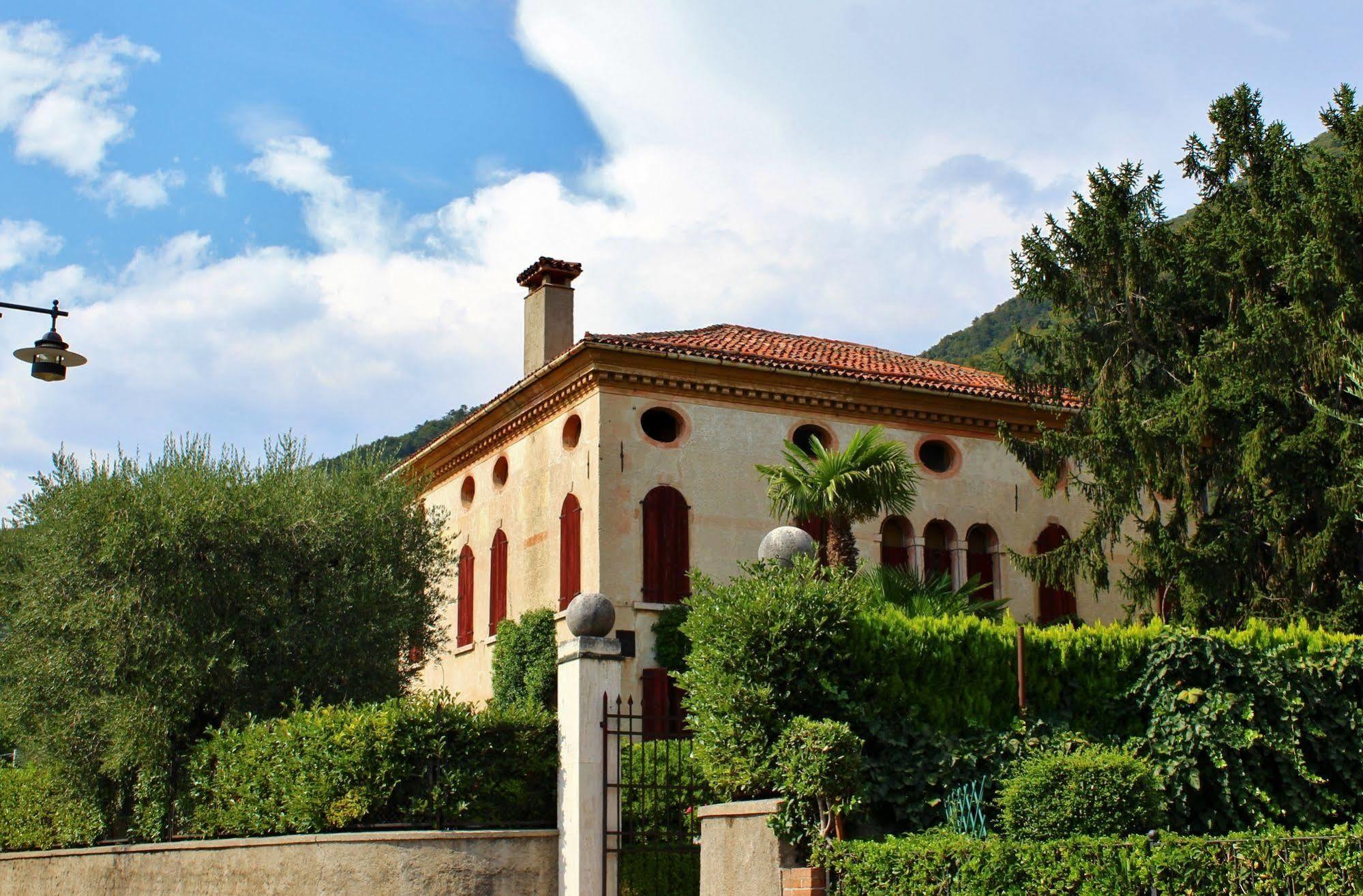 Hotel Miramonti Enoteca Pove del Grappa Екстер'єр фото