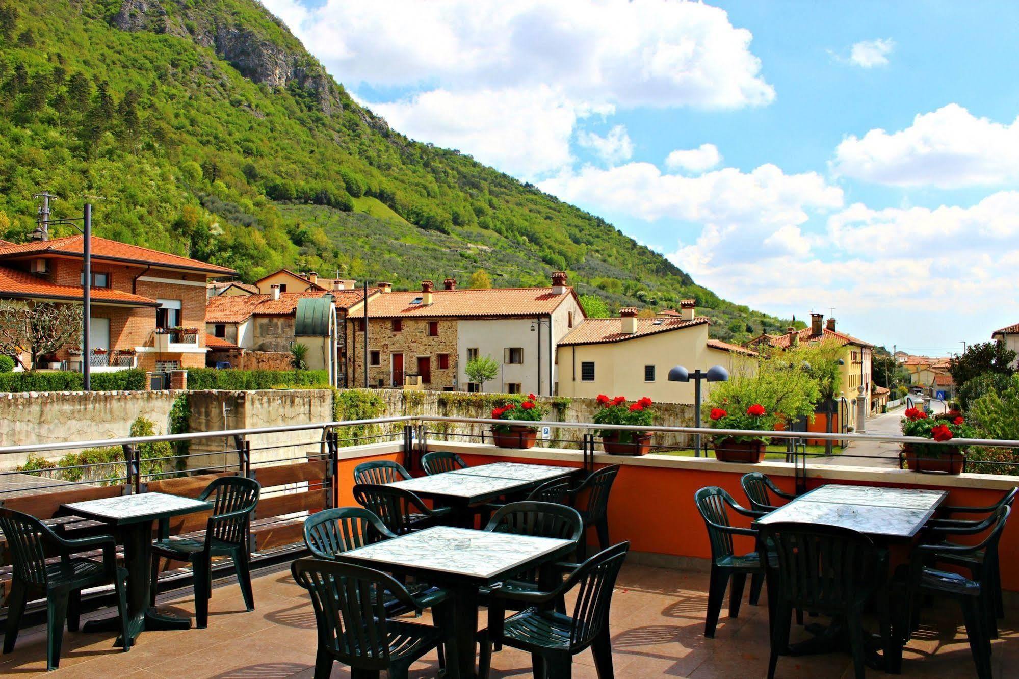 Hotel Miramonti Enoteca Pove del Grappa Екстер'єр фото