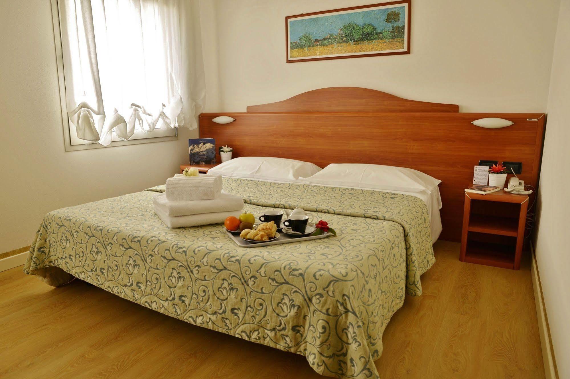 Hotel Miramonti Enoteca Pove del Grappa Екстер'єр фото