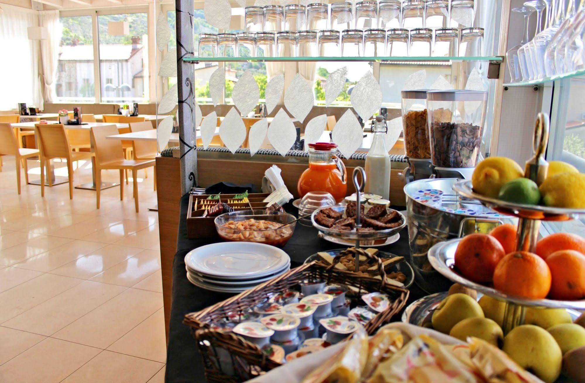 Hotel Miramonti Enoteca Pove del Grappa Екстер'єр фото